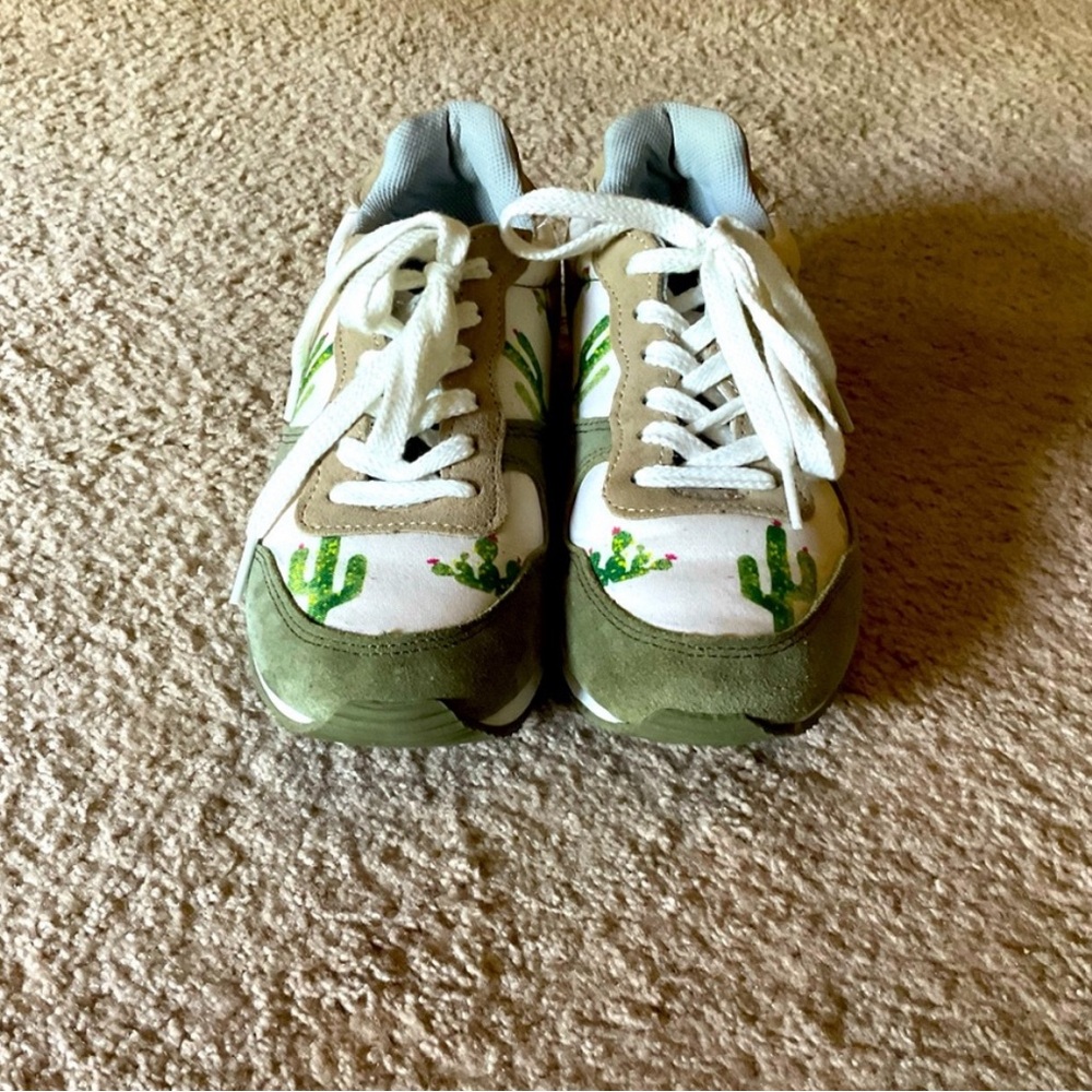 Inkkas prickly jogger women’s size 7
